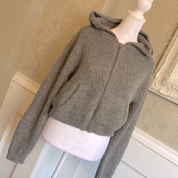 SKIMS Tops - Skims Cozy Knit Zip Up Cropped Hoodie Size S/M